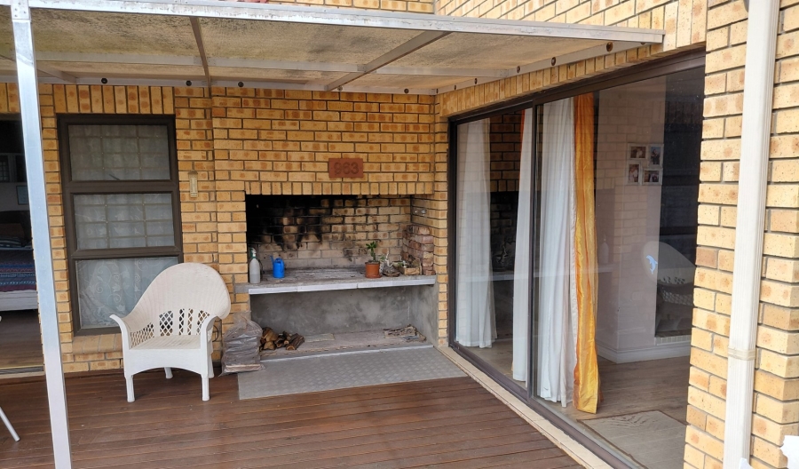 3 Bedroom Property for Sale in Dolphin Creek Golf Estate Western Cape